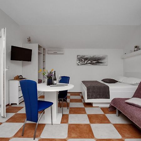 Apartments By The Sea Drasnice, Makarska - 2581 Zimmer foto
