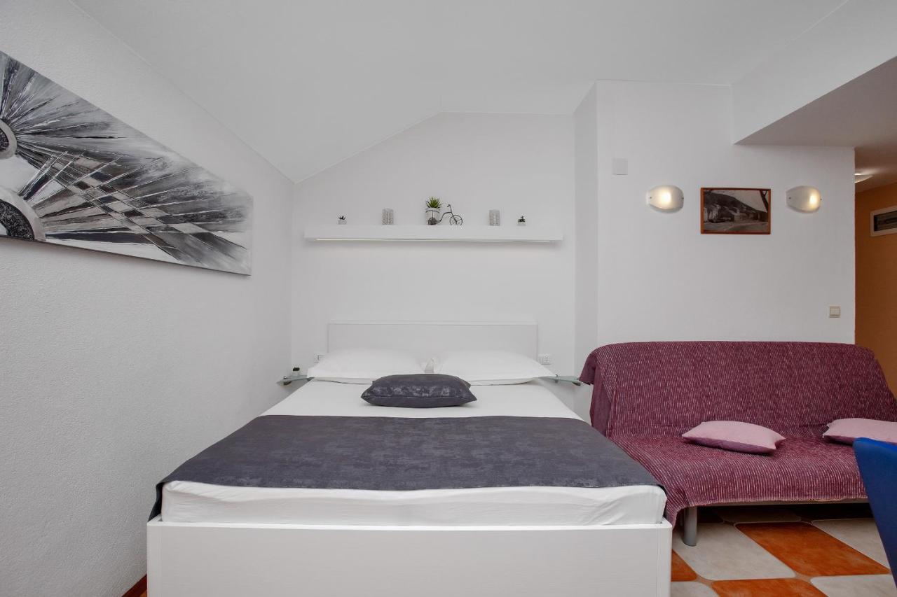 Apartments By The Sea Drasnice, Makarska - 2581 Exterior foto